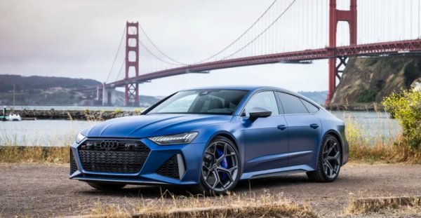 Audi отдавна стои малко над марката майка VW по отношение на лукс и производителност. Но 2024 RS7 излетя на ново ниво и в двете отношения. В сърцето на RS7 е 4,0-литров V8 с двойни турбокомпресори, които повишават мощността до уникалните 612 конски сили и 3,5 секунди ускорение от 0 на 100 километра в час.